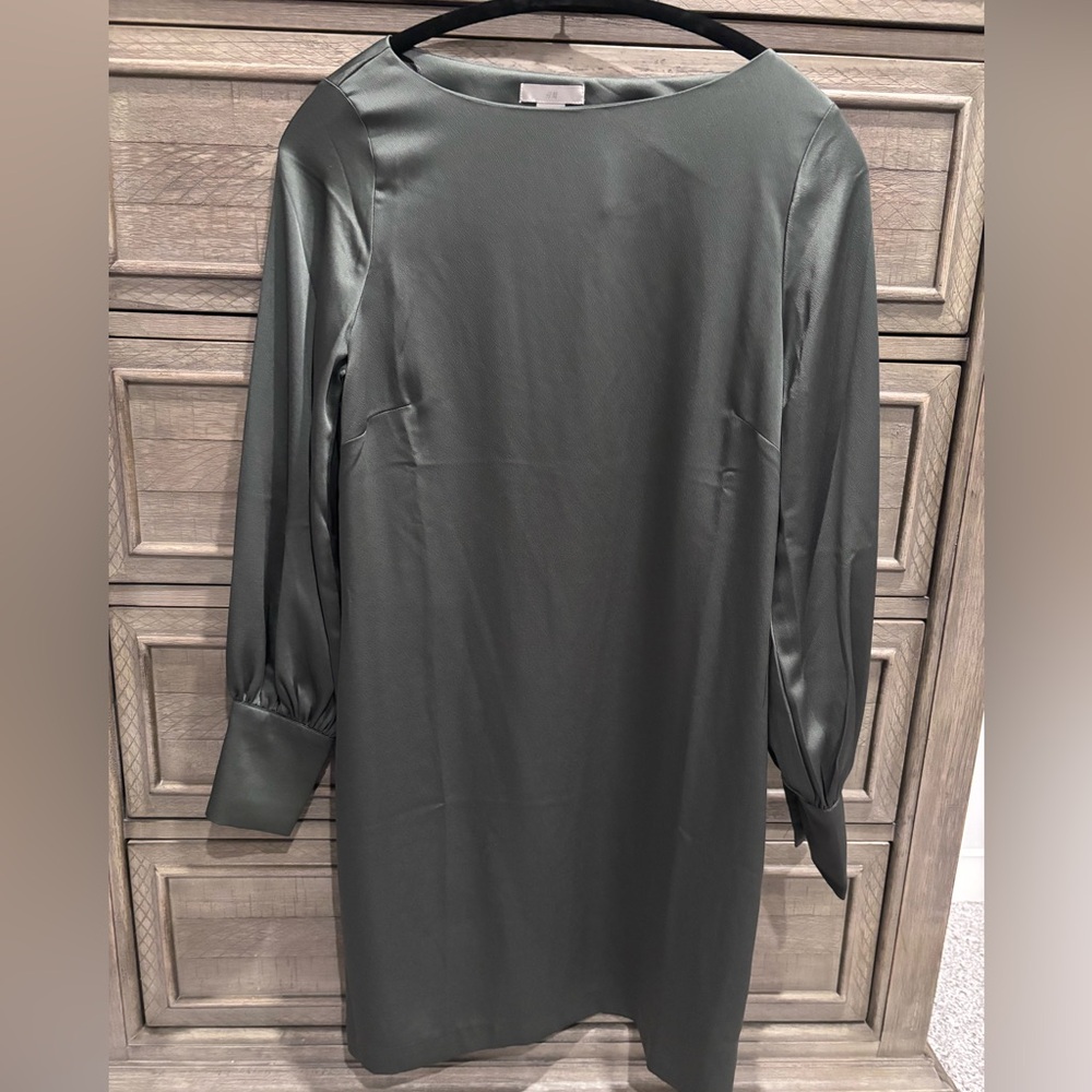 3/$30 Mix & Match - H&M olive Green Long Sleeve Dress, Small